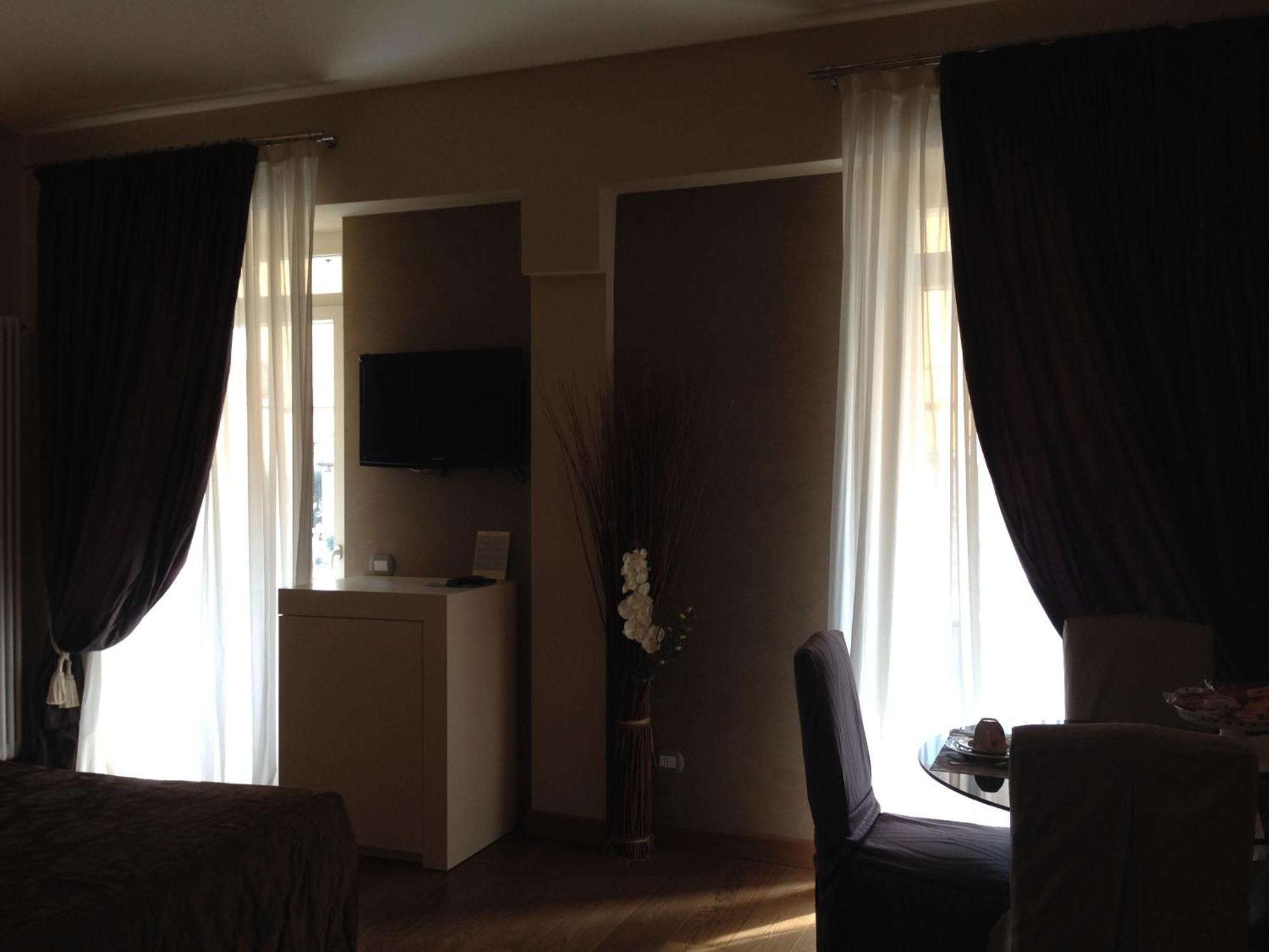Oreste Suite Lazise Room photo