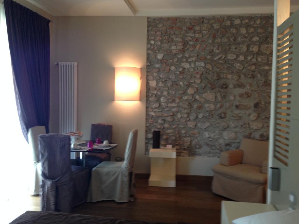 Oreste Suite Lazise Room photo