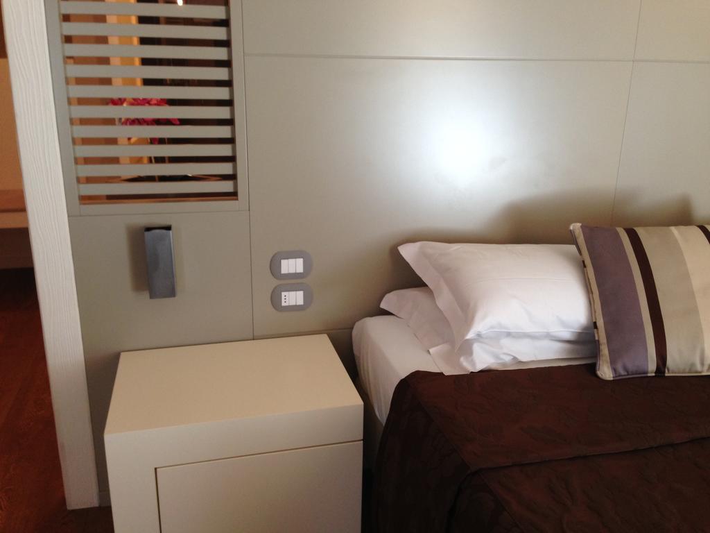 Oreste Suite Lazise Exterior photo