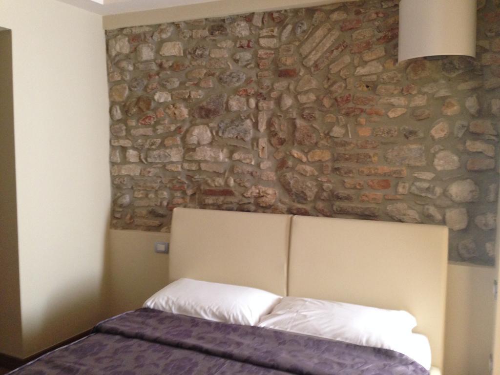 Oreste Suite Lazise Room photo