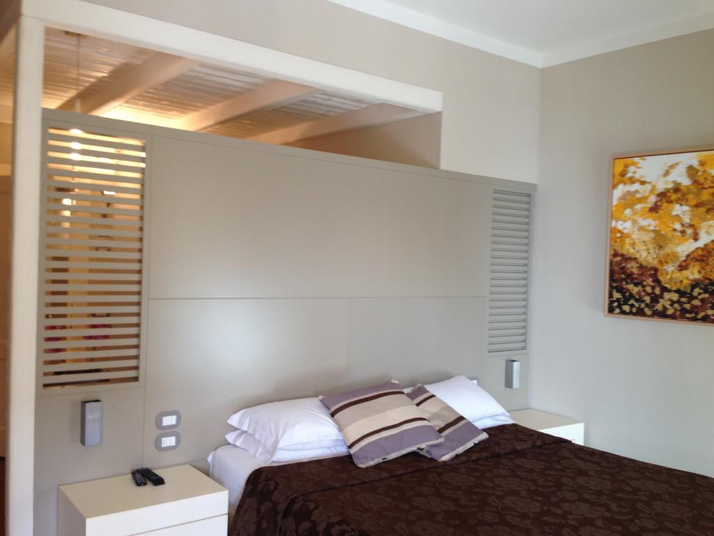 Oreste Suite Lazise Room photo
