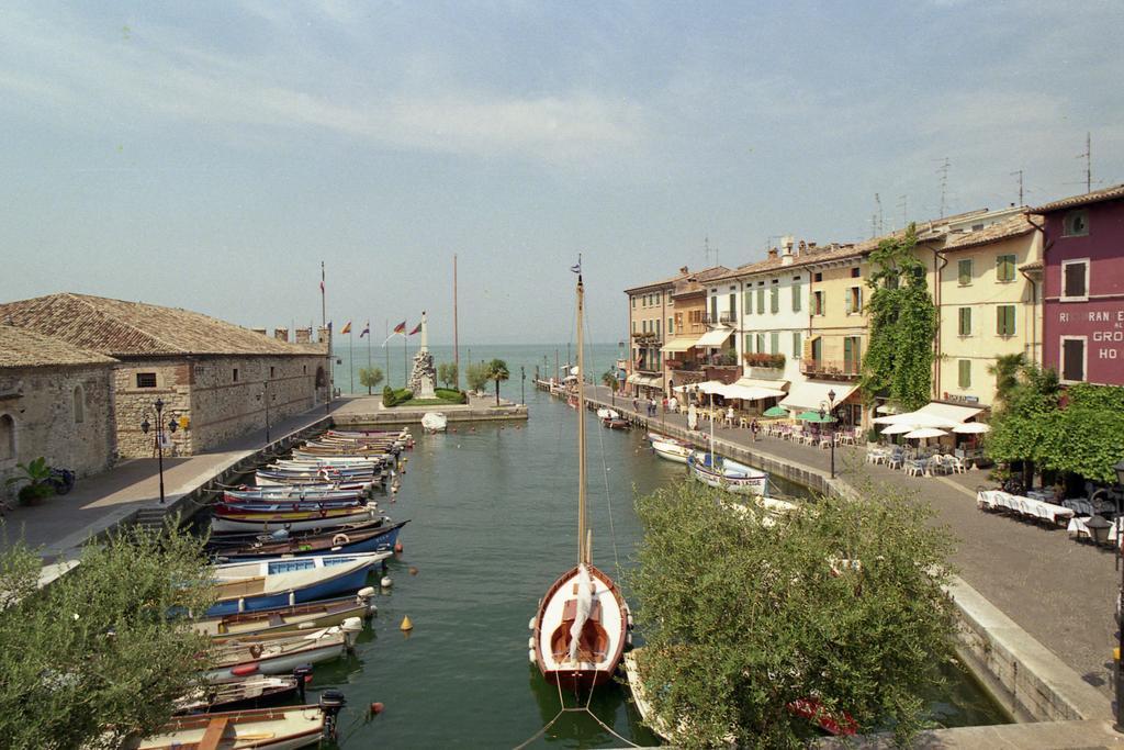 Oreste Suite Lazise Exterior photo