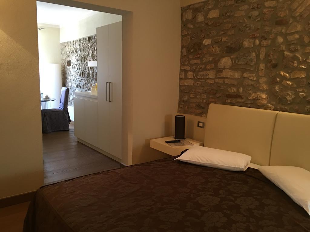 Oreste Suite Lazise Exterior photo